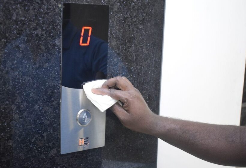 Hotel Sai Senthoor Paradise