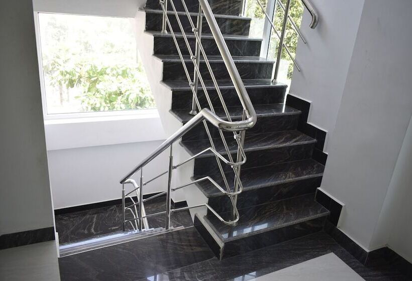 Hotel Sai Senthoor Paradise