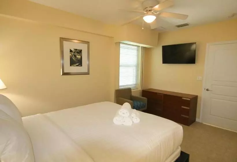 John S Pass Hotel   Fully Remote Check In