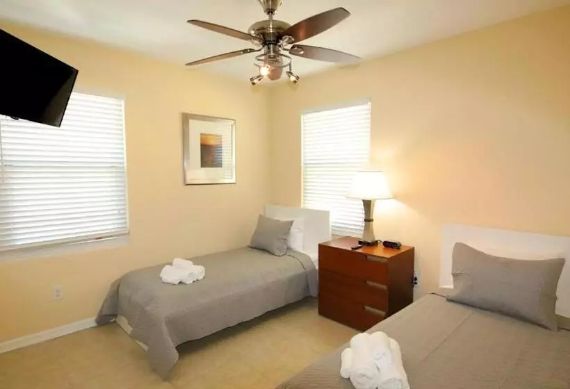 John S Pass Hotel   Fully Remote Check In