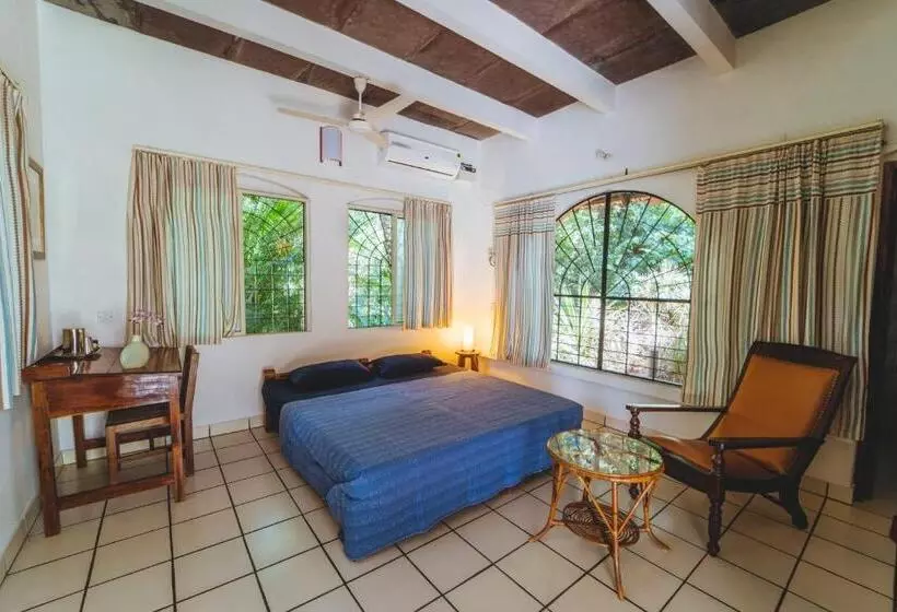پانسیون Gaia's Garden Guest House
