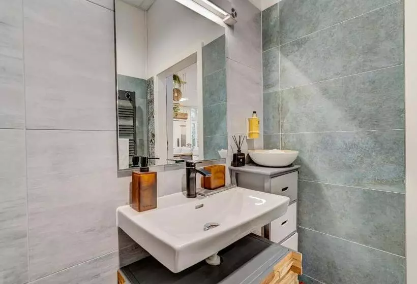 The 5 Continents I By Stay Swiss