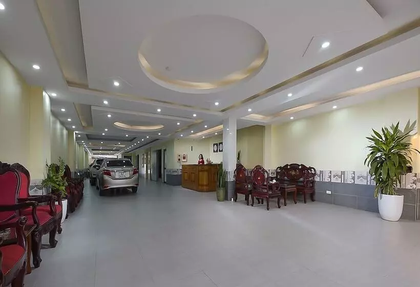 ホテル Golden Lotus Airport