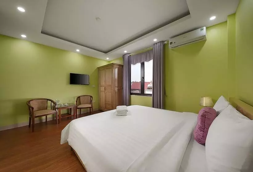 ホテル Golden Lotus Airport