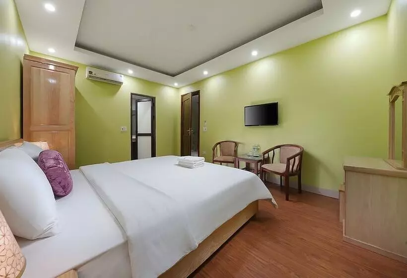 ホテル Golden Lotus Airport