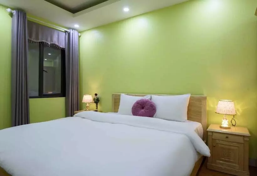 ホテル Golden Lotus Airport