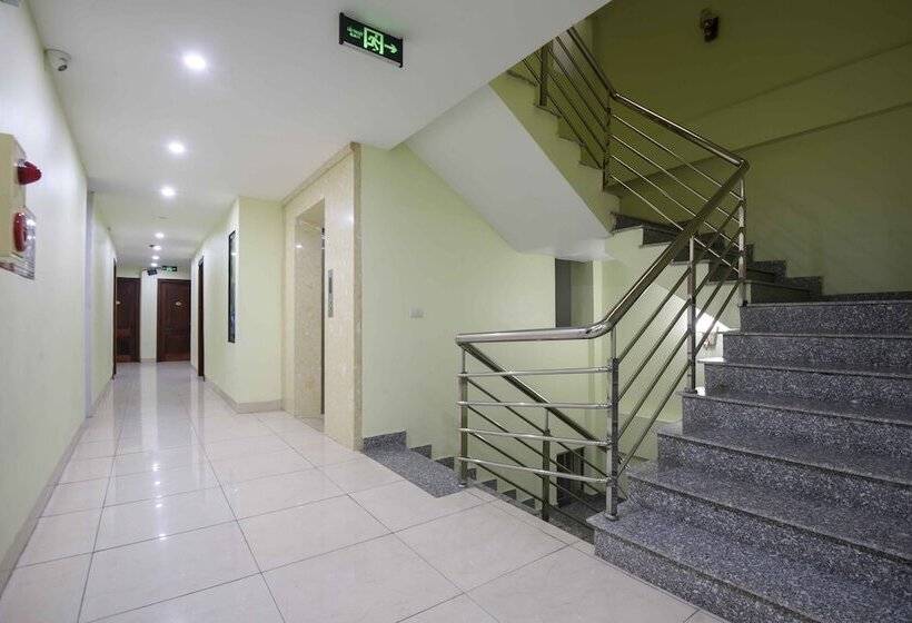 هتل Golden Lotus Airport