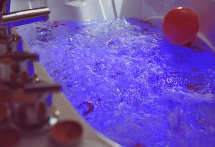 فندق Oriental Residence