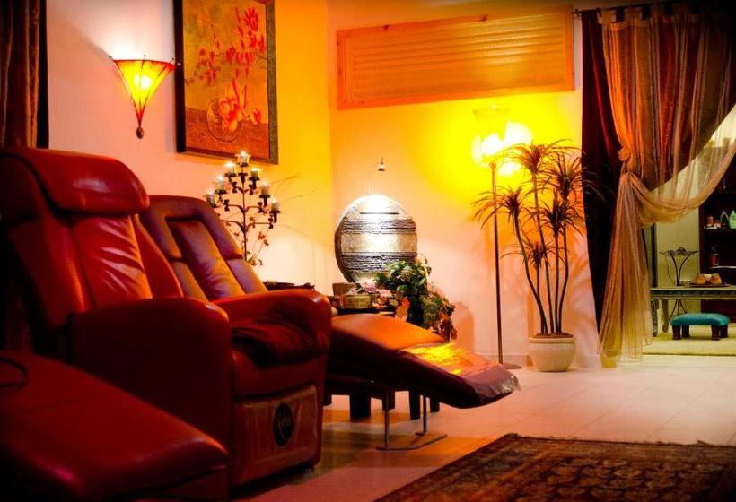 בית מלון כפרי Apollo