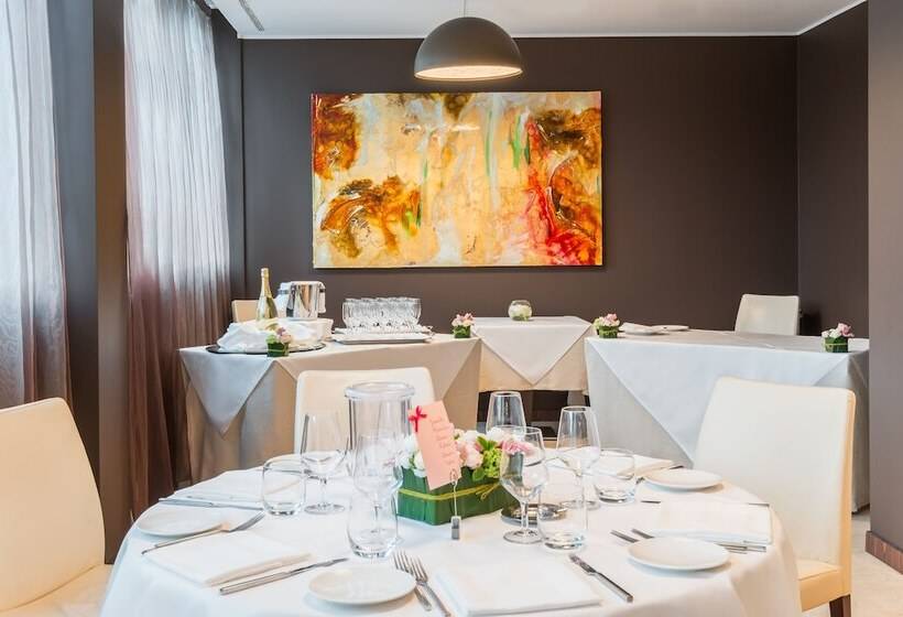 בית מלון כפרי Crowne Plaza Milan City, An Ihg