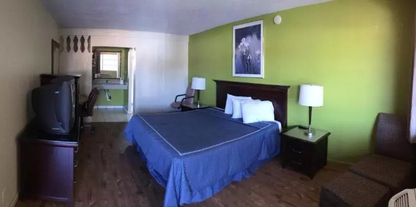 호텔 Discovery Inn