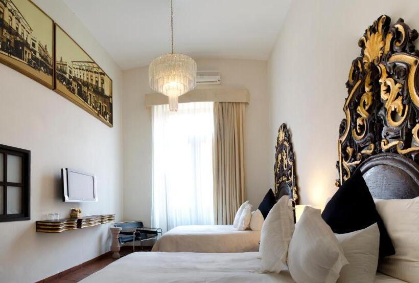 فندق Herencia By Hosting House