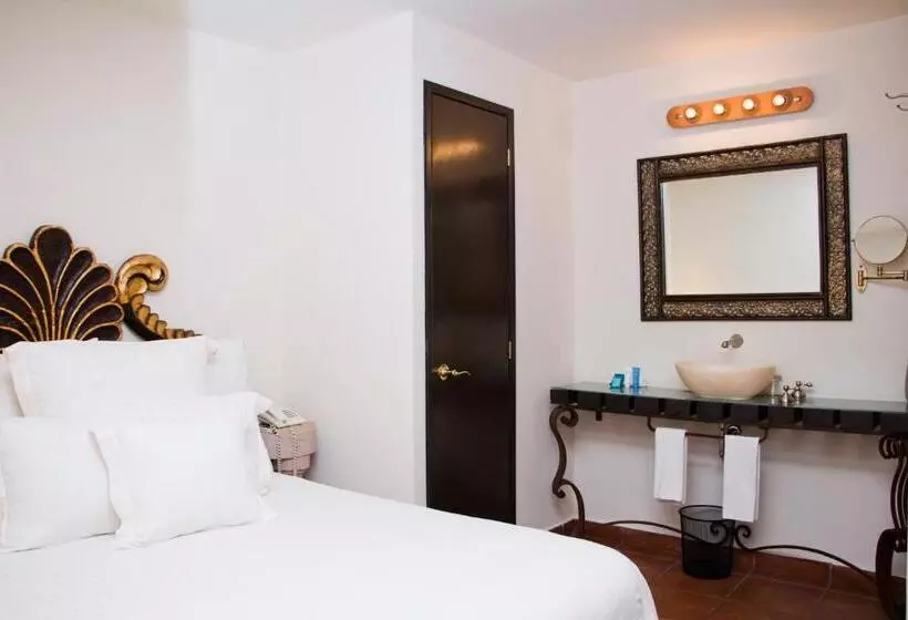 Отель Herencia By Hosting House