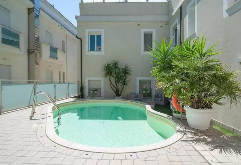 هتل Residence Capitol