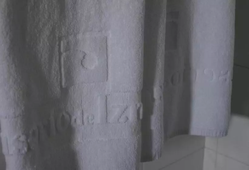 乡村酒店  Caserio De Iznájar