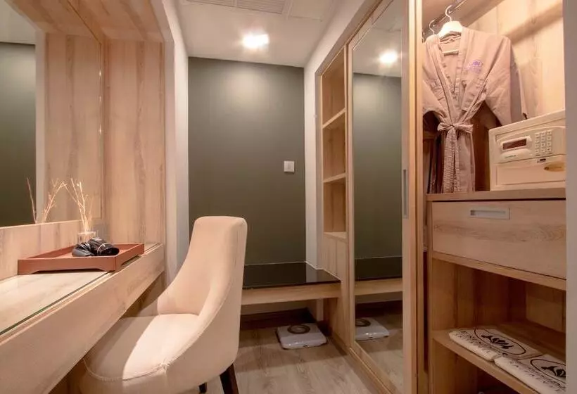 هتل The Residence Rajtaevee