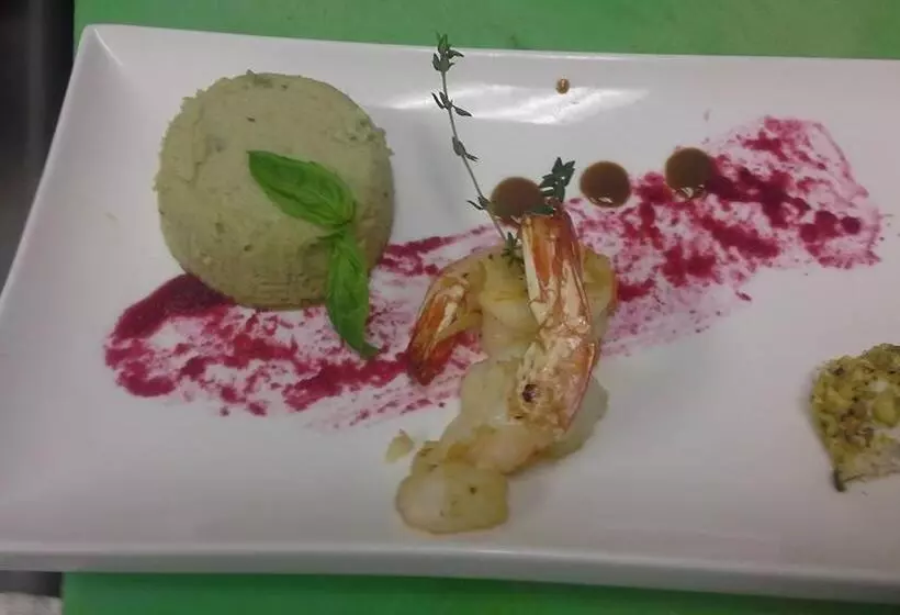 Отель Valkarana Country Relais