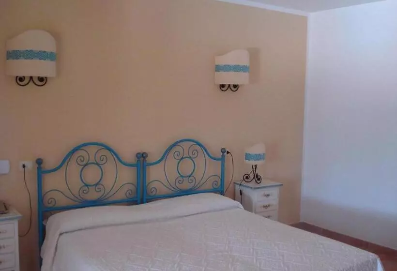 Отель Valkarana Country Relais