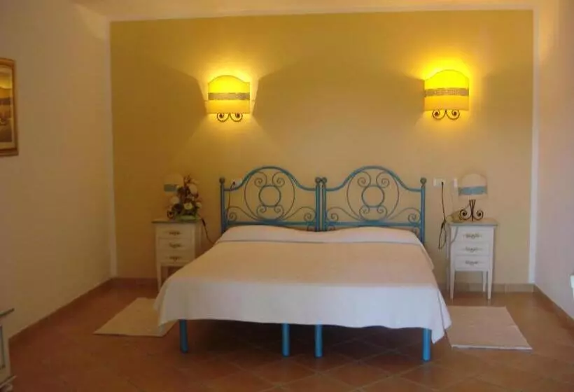 Отель Valkarana Country Relais