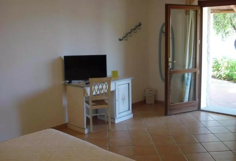 Отель Valkarana Country Relais