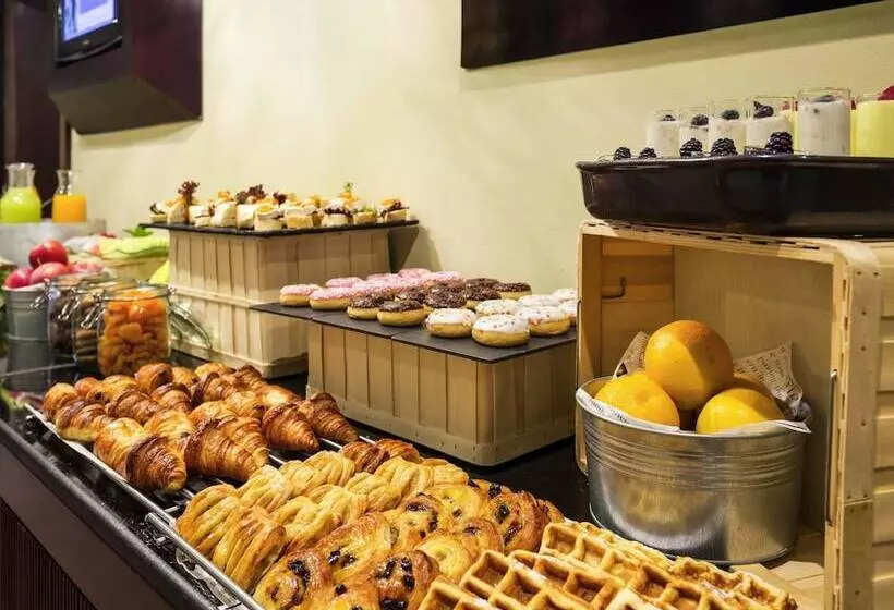 Novotel Deira Creekside Dubai
