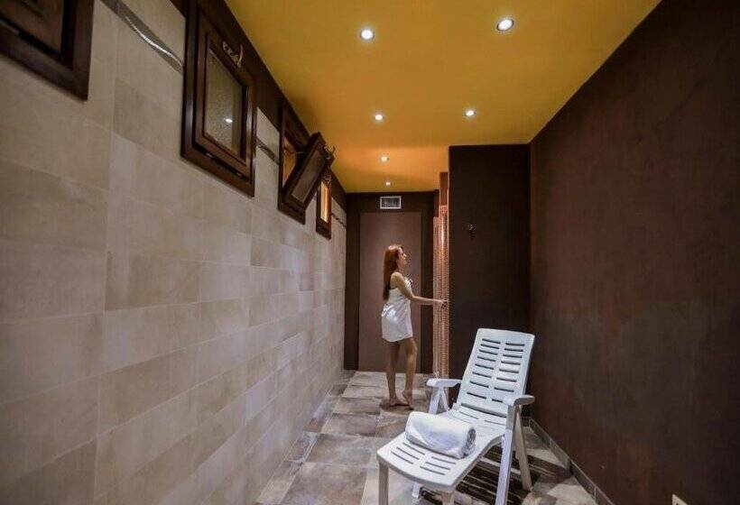 Palace Pontedilegno Resort