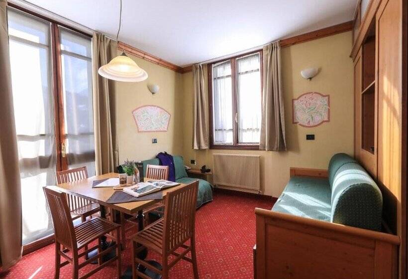 Palace Pontedilegno Resort