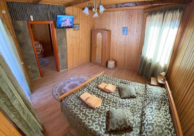 Hotel-cápsula краса карпат