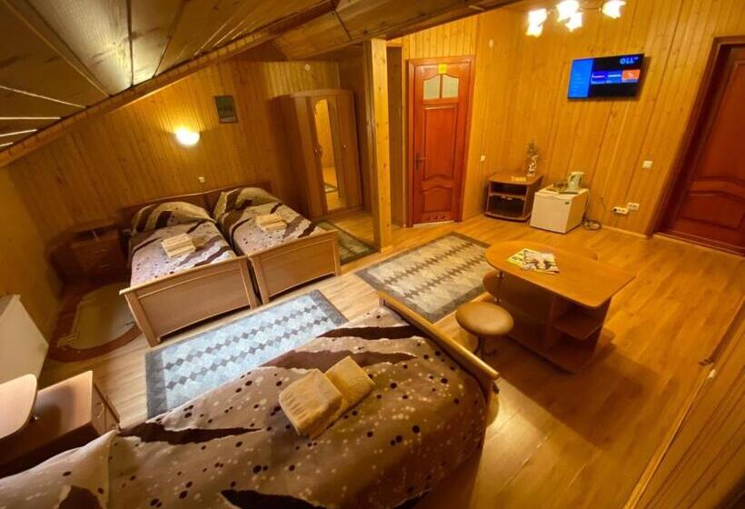 Hotel-cápsula краса карпат