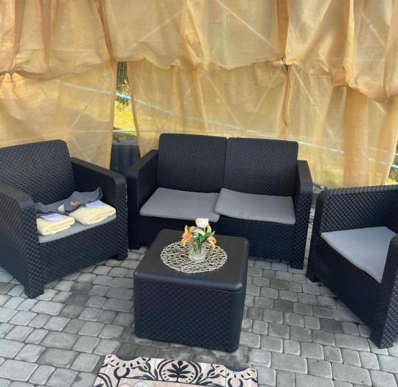 Hotel-cápsula краса карпат