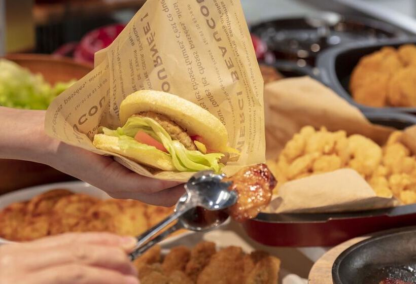 בית מלון כפרי Hewitt Resort Naha