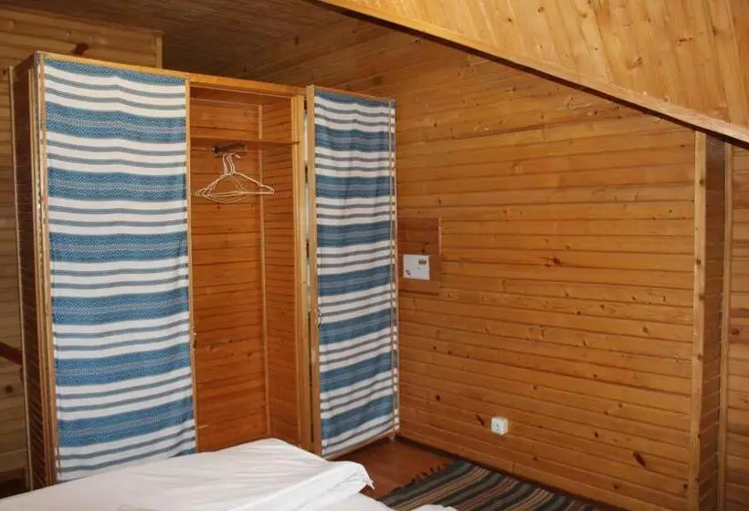 Majatalo садиба коренюки