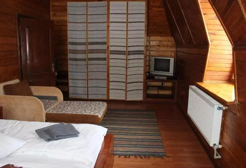 Majatalo садиба коренюки