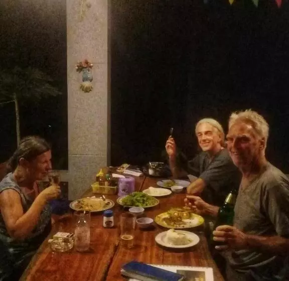 Majatalo Lae Tawan Bungalow