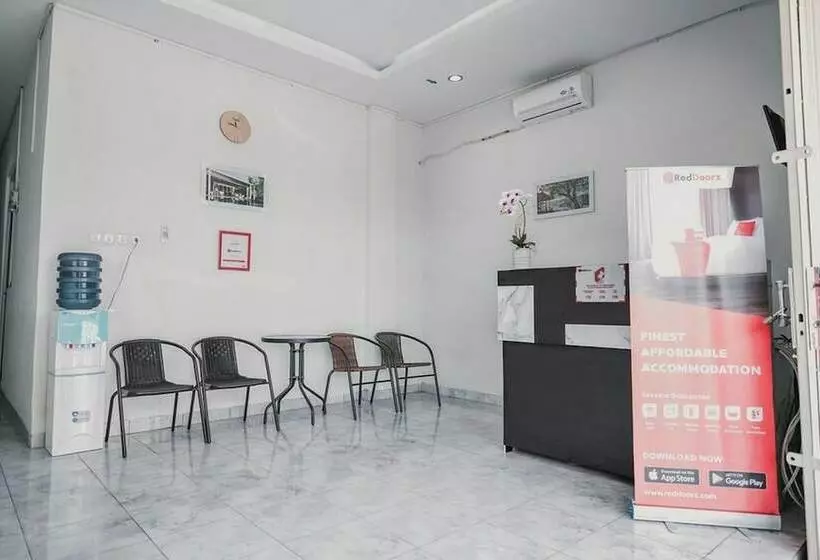 هتل Reddoorz @ Jalan Narada Lampung