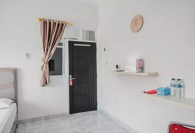 هتل Reddoorz @ Jalan Narada Lampung