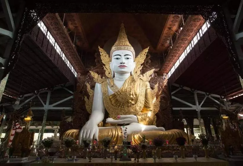 Wishton Hotel Yangon