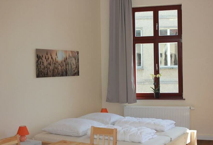 호텔 Gästehaus Innfernow