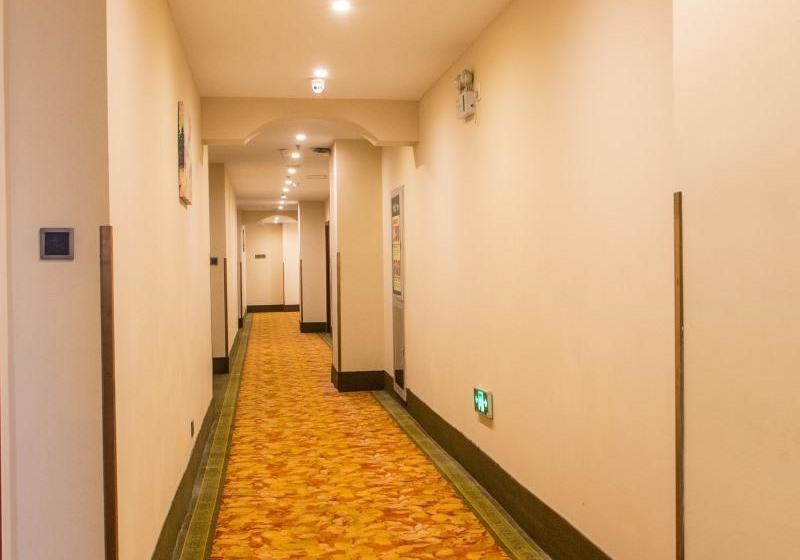 Отель Greentree Inn Xinwu Trade And Business