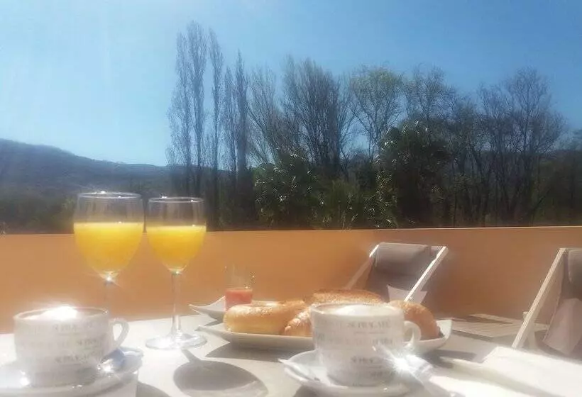 Отель Balneario Valle Del Jerte