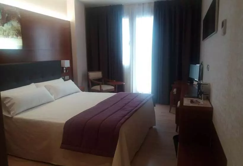 Отель Balneario Valle Del Jerte