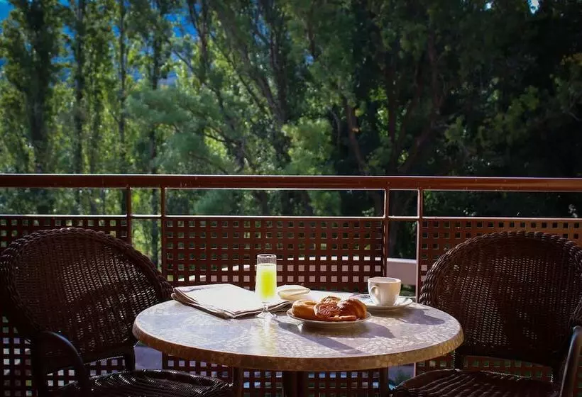 Отель Balneario Valle Del Jerte