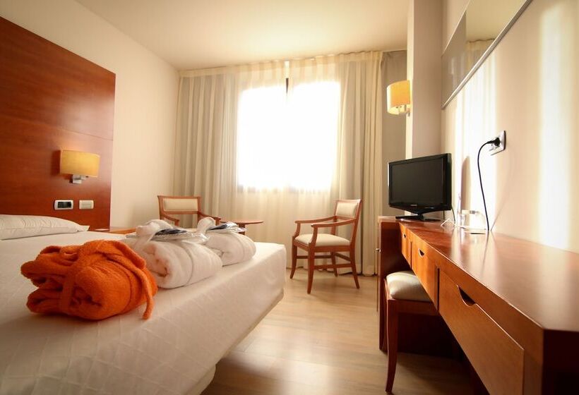 فندق Balneario Valle Del Jerte