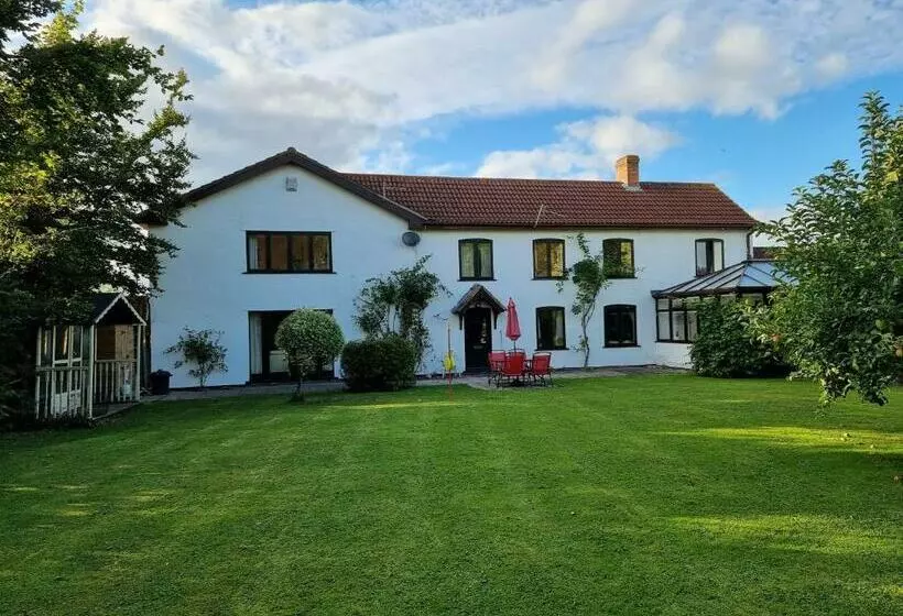 酒店 Burnt House Farm