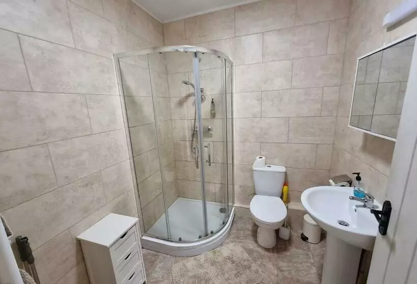 酒店 Burnt House Farm