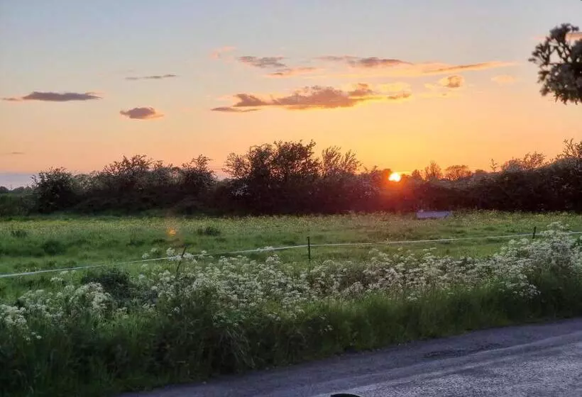 酒店 Burnt House Farm