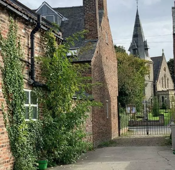 ホテル Church View B&b & Holiday Cottages
