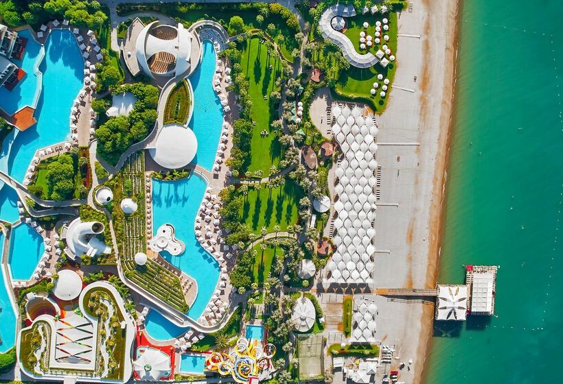 ホテル Cornelia Diamond Golf Resort & Spa