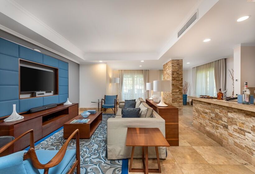 ホテル Cornelia Diamond Golf Resort & Spa