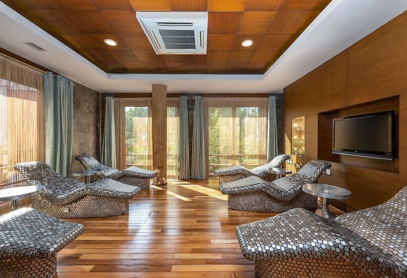 ホテル Cornelia Diamond Golf Resort & Spa